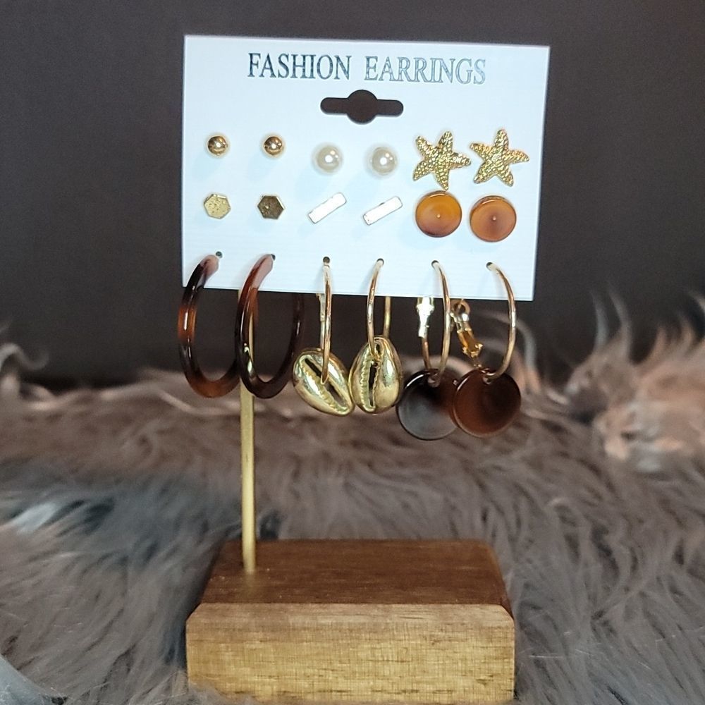 🪦 5/$30 9 Pair Earing Set